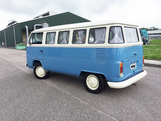 Volkswagen - t2 - camper - oldtimer - afbeelding 20 van  24