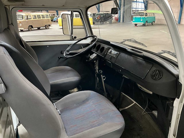 Volkswagen - t2 - oldtimer - afbeelding 8 van  32