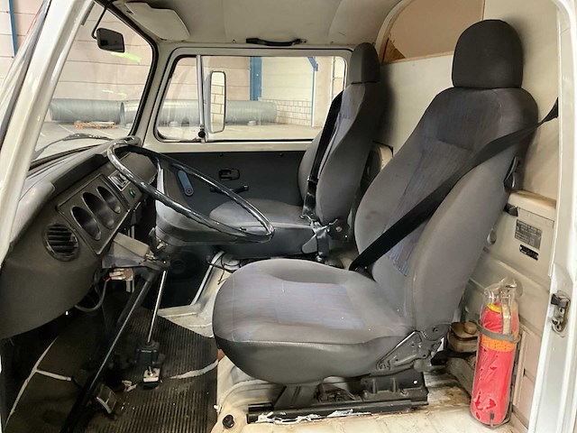Volkswagen - t2 - oldtimer - afbeelding 14 van  32