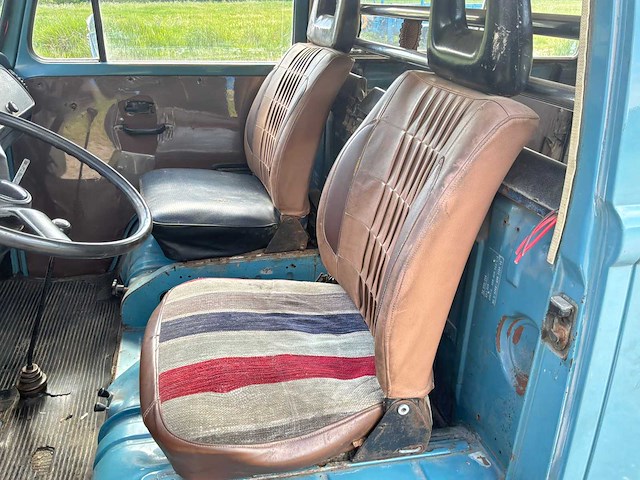 Volkswagen - t2 - t2 - oldtimer - afbeelding 13 van  16