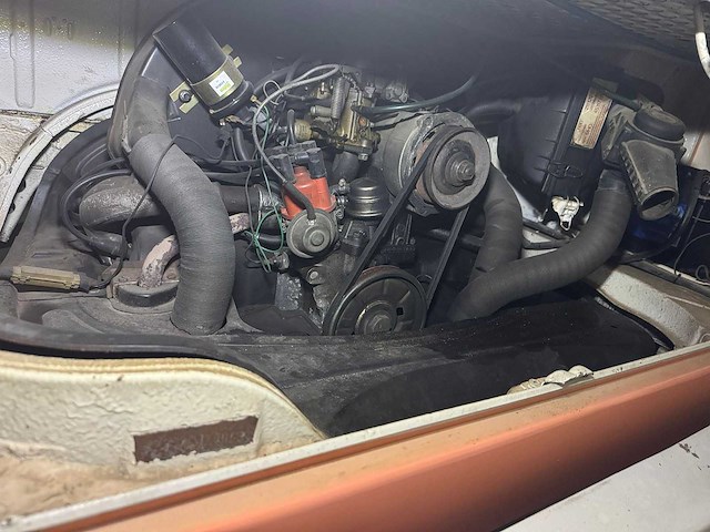 Volkswagen - t2 - t2 bay window - oldtimer - afbeelding 5 van  13