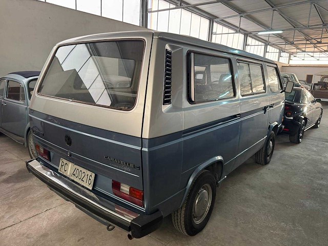 Volkswagen - t3 - transporter - oldtimer - afbeelding 12 van  15