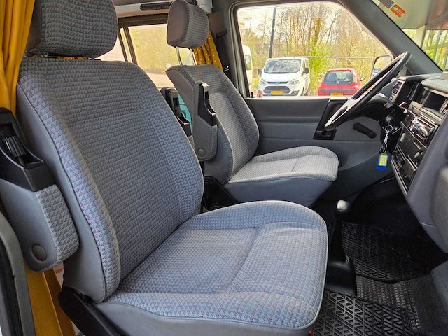Volkswagen - t4 - kampeerauto - 81 kw - automaat - benzine - camper - afbeelding 28 van  36