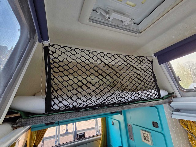Volkswagen - t4 - kampeerauto - 81 kw - automaat - benzine - camper - afbeelding 18 van  40