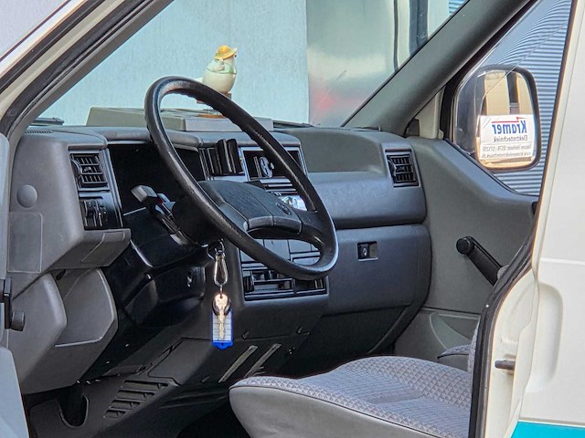 Volkswagen - t4 - kampeerauto - 81 kw - automaat - benzine - camper - afbeelding 35 van  40