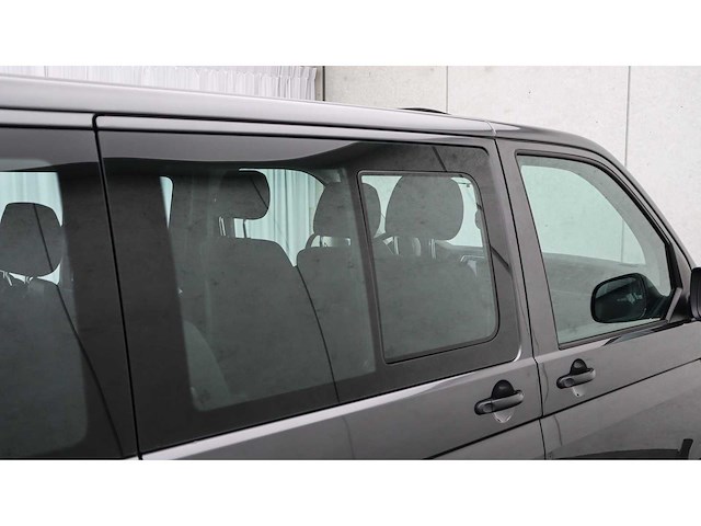 Volkswagen - t6 transporter kombi - 2.0 tdi - 9 persoons - schuidak - 2017 - personenauto - afbeelding 9 van  21