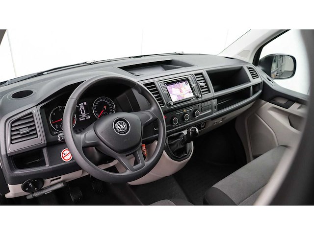 Volkswagen - t6 transporter kombi - 2.0 tdi - 9 persoons - schuidak - 2017 - personenauto - afbeelding 19 van  21