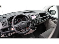Volkswagen - t6 transporter kombi - 2.0 tdi - 9 persoons - schuidak - 2017 - personenauto - afbeelding 19 van  21