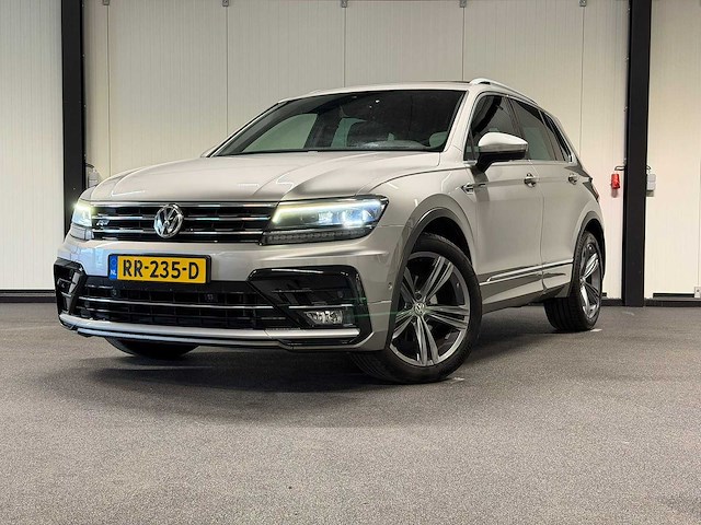 Volkswagen - tiguan - 1.4 tsi act highl. - rr-235-d- 2018 iaw - afbeelding 1 van  17