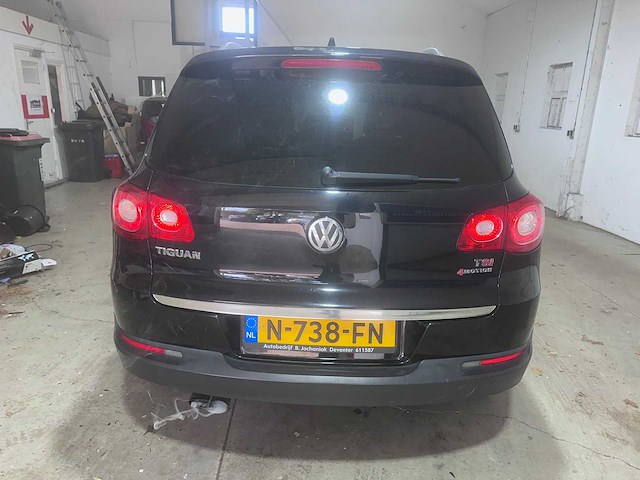 Volkswagen - tiguan - 1.4 tsi comf.&des.4motion - n-738-fn- 2010 - afbeelding 8 van  12