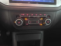 Volkswagen - tiguan - 1.4 tsi comf.&des.4motion - n-738-fn- 2010 - afbeelding 10 van  13
