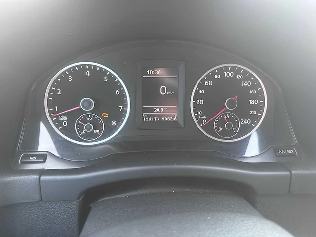 Volkswagen - tiguan - 1.4 tsi comf.&des.4motion - n-738-fn- 2010 - afbeelding 17 van  18
