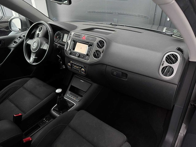 Volkswagen - tiguan - 1.4 tsi sport&style - car - 2010|k-027-vz|iaw - afbeelding 4 van  29