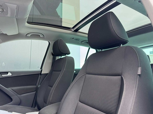 Volkswagen - tiguan - 1.4 tsi sport&style - car - 2010|k-027-vz|iaw - afbeelding 24 van  29