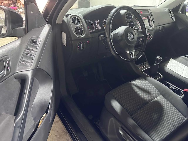 Volkswagen - tiguan - 1.4 tsi sport&style - k-491-nz - afbeelding 21 van  22
