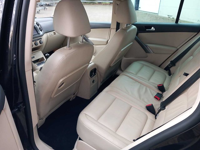 Volkswagen - tiguan - 1.4 tsi sport&style - personenauto - afbeelding 4 van  18