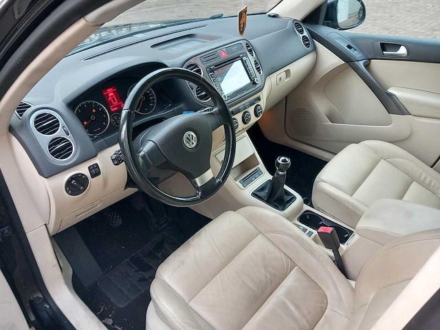 Volkswagen - tiguan - 1.4 tsi sport&style - personenauto - afbeelding 12 van  18