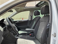 Volkswagen - tiguan - 1.5 r-line business - car - 2020 - afbeelding 4 van  25
