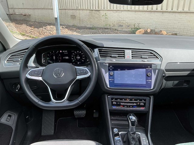 Volkswagen - tiguan - 1.5 r-line business - car - 2020 - afbeelding 6 van  25