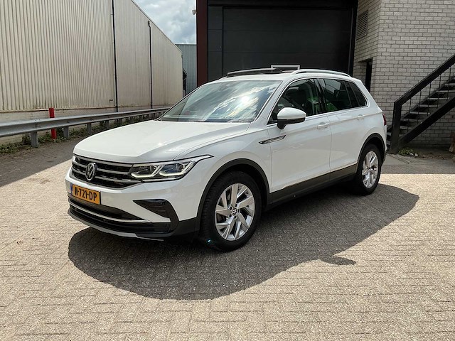 Volkswagen - tiguan - 1.5 r-line business - car - 2020 - afbeelding 1 van  25