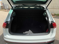 Volkswagen - tiguan - 1.5 r-line business - car - 2020 - afbeelding 17 van  25