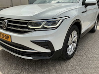 Volkswagen - tiguan - 1.5 r-line business - car - 2020 - afbeelding 12 van  25