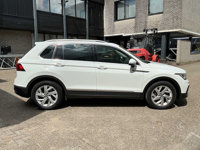Volkswagen - tiguan - 1.5 r-line business - car - 2020 - afbeelding 23 van  25