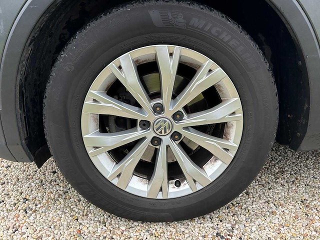 Volkswagen - tiguan - 1.5 tsi act comfortl - h-414-hs - 2020 - afbeelding 21 van  30