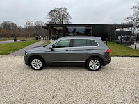 Volkswagen - tiguan - 1.5 tsi act comfortl - h-414-hs - 2020 - afbeelding 23 van  30