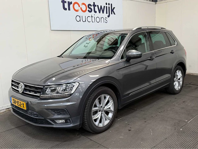 Volkswagen - tiguan - 2.0 tdi cl bns - personenauto - 2018 - afbeelding 1 van  31
