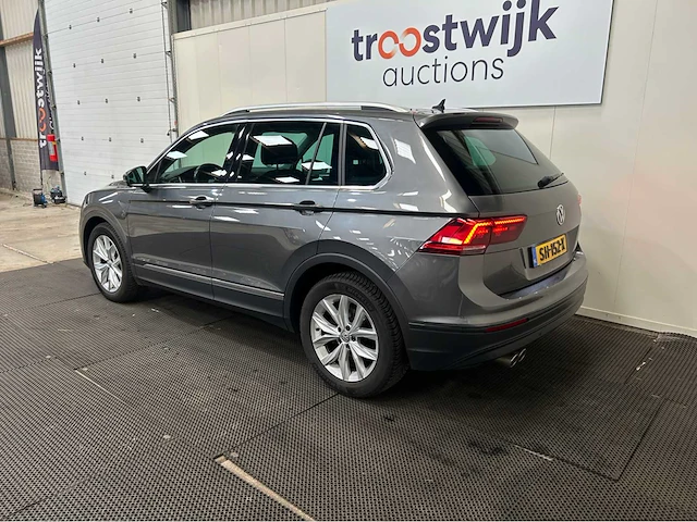 Volkswagen - tiguan - 2.0 tdi cl bns - personenauto - 2018 - afbeelding 26 van  31