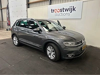 Volkswagen - tiguan - 2.0 tdi cl bns - personenauto - 2018 - afbeelding 29 van  31