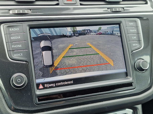 Volkswagen - tiguan - 2.0 tsi 4motion. highline - n-096-ns - 2016 - personenauto - afbeelding 5 van  25