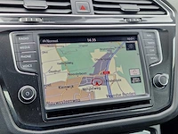 Volkswagen - tiguan - 2.0 tsi 4motion. highline - n-096-ns - 2016 - personenauto - afbeelding 12 van  25