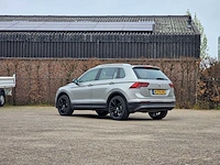Volkswagen - tiguan - 2.0 tsi 4motion. highline - n-096-ns - 2016 - personenauto - afbeelding 8 van  10