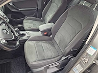 Volkswagen - tiguan - 2.0 tsi 4motion. highline - n-096-ns - 2016 - personenauto - afbeelding 9 van  10