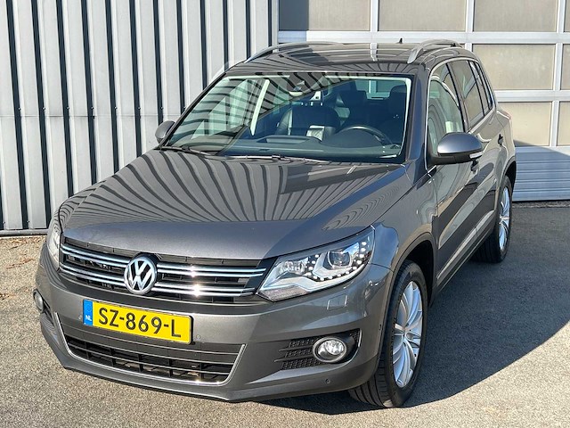 Volkswagen - tiguan - 2.0 tsi sport&st.4m - car - 2011 - afbeelding 1 van  4