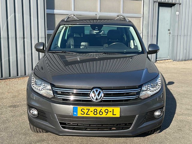 Volkswagen - tiguan - 2.0 tsi sport&st.4m - car - 2011 - afbeelding 15 van  33