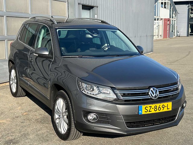 Volkswagen - tiguan - 2.0 tsi sport&st.4m - car - 2011 - afbeelding 2 van  4