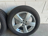 Volkswagen - tiguan - car tyre - afbeelding 3 van  14