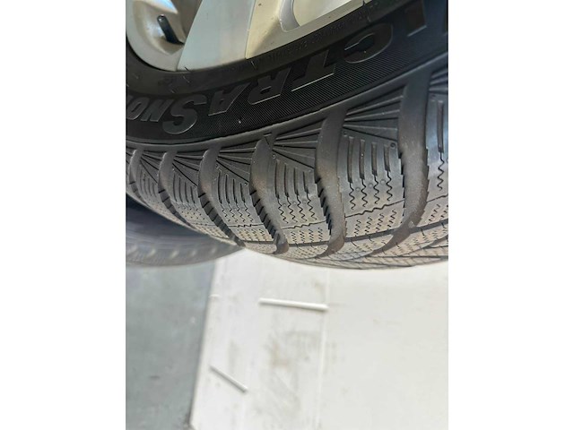 Volkswagen - tiguan - car tyre - afbeelding 5 van  14