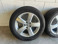 Volkswagen - tiguan - car tyre - afbeelding 9 van  14