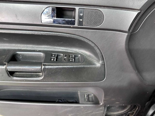 Volkswagen - touareg - 2.5 tdi - 33-bx-kb - afbeelding 2 van  18