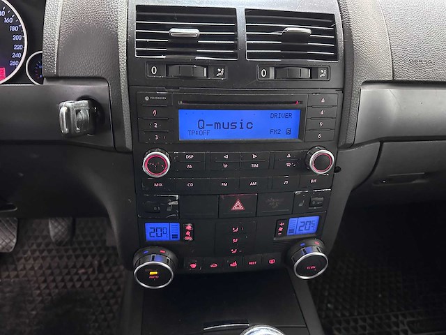 Volkswagen - touareg - 2.5 tdi - 33-bx-kb - afbeelding 4 van  18