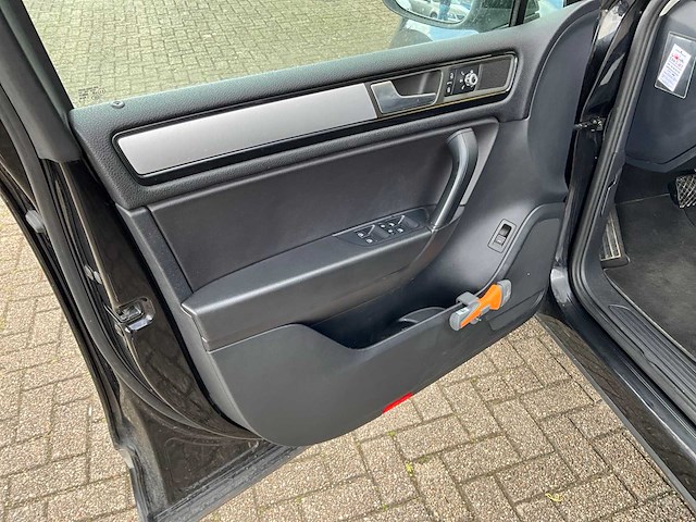 Volkswagen - touareg - 3.0 tdi personenauto - 2012 - afbeelding 4 van  13