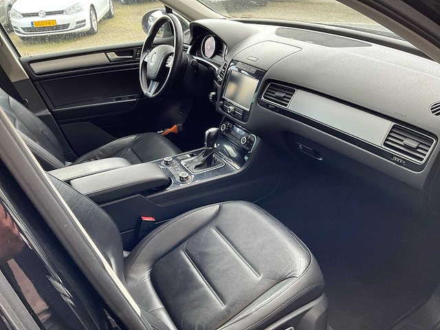 Volkswagen - touareg - 3.0 tdi personenauto - 2012 - afbeelding 15 van  31