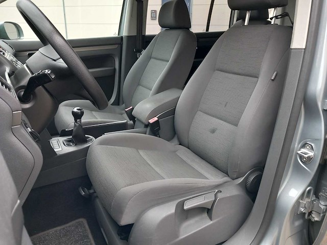 Volkswagen - touran - 1.4 tsi trendline - personenauto - afbeelding 12 van  17
