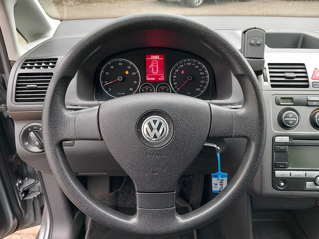 Volkswagen - touran - 1.4 tsi trendline - personenauto - afbeelding 15 van  17