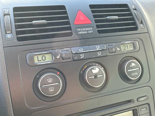 Volkswagen - touran - 1.6-16v fsi - car - 2004 - afbeelding 2 van  34