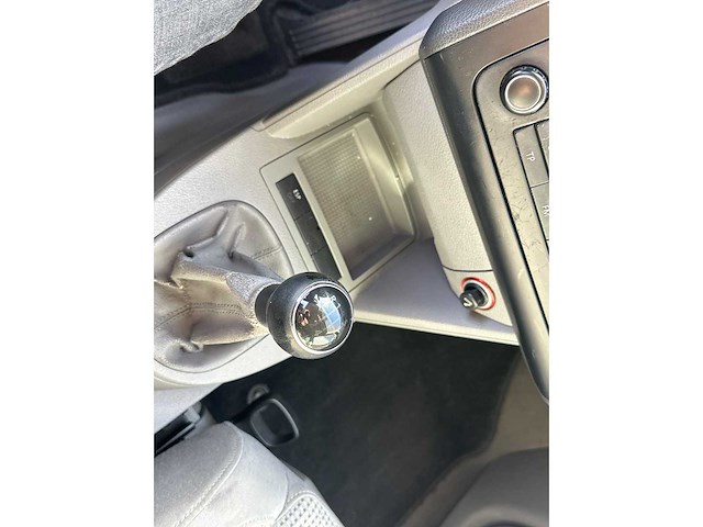 Volkswagen - touran - 1.6-16v fsi - car - 2004 - afbeelding 3 van  34